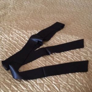 Black atlas belt